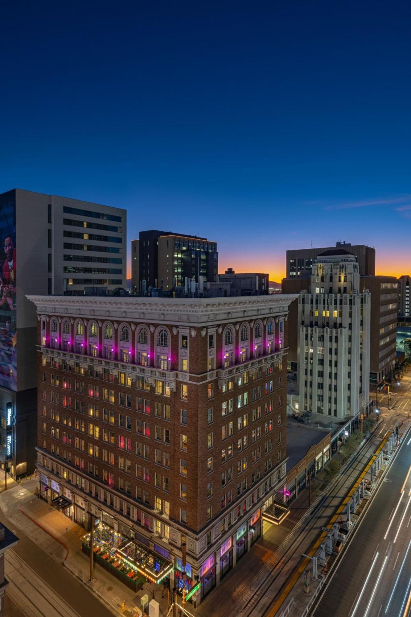 Moxy Phoenix Downtown Bagian luar foto